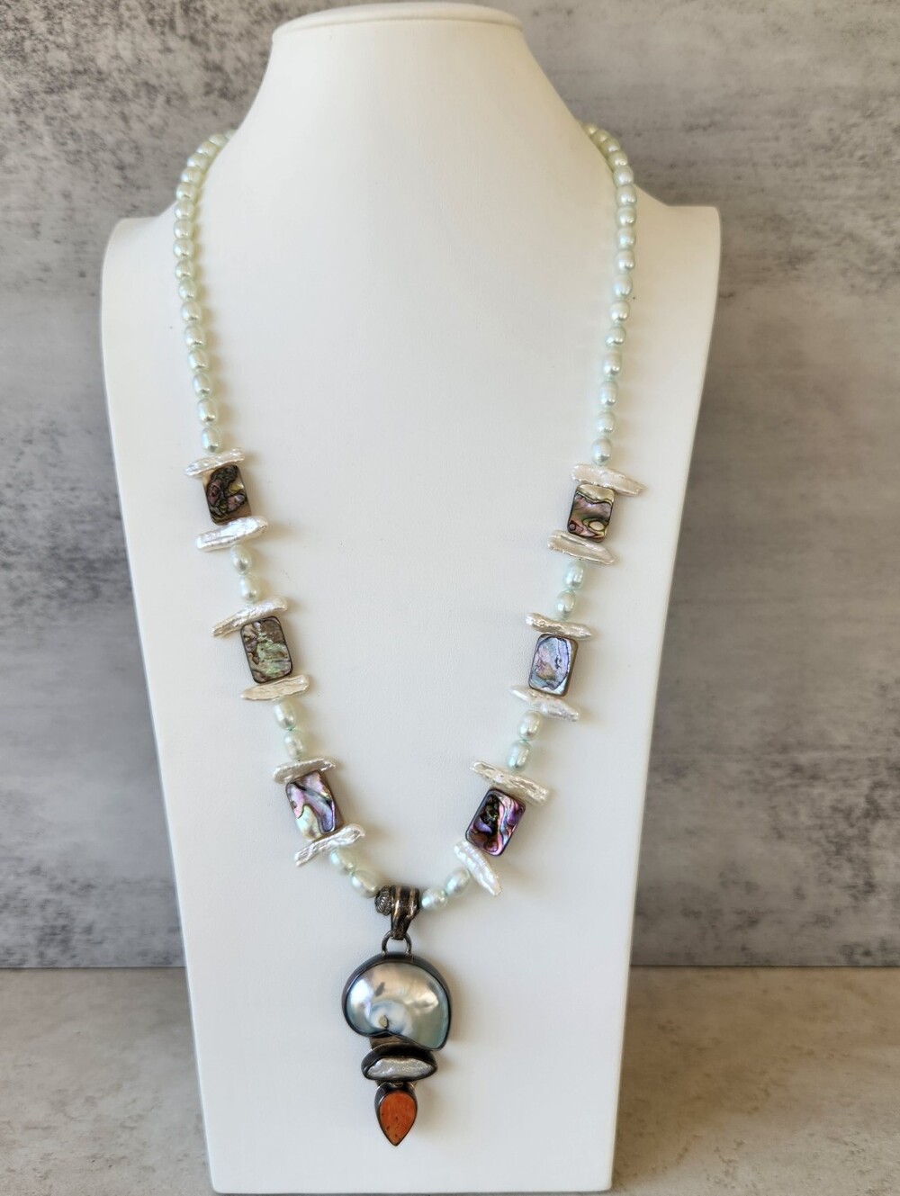Thomas Tucker Signed Sterling Silver Shell Pearl Necklace Pendant Toggle Clasp